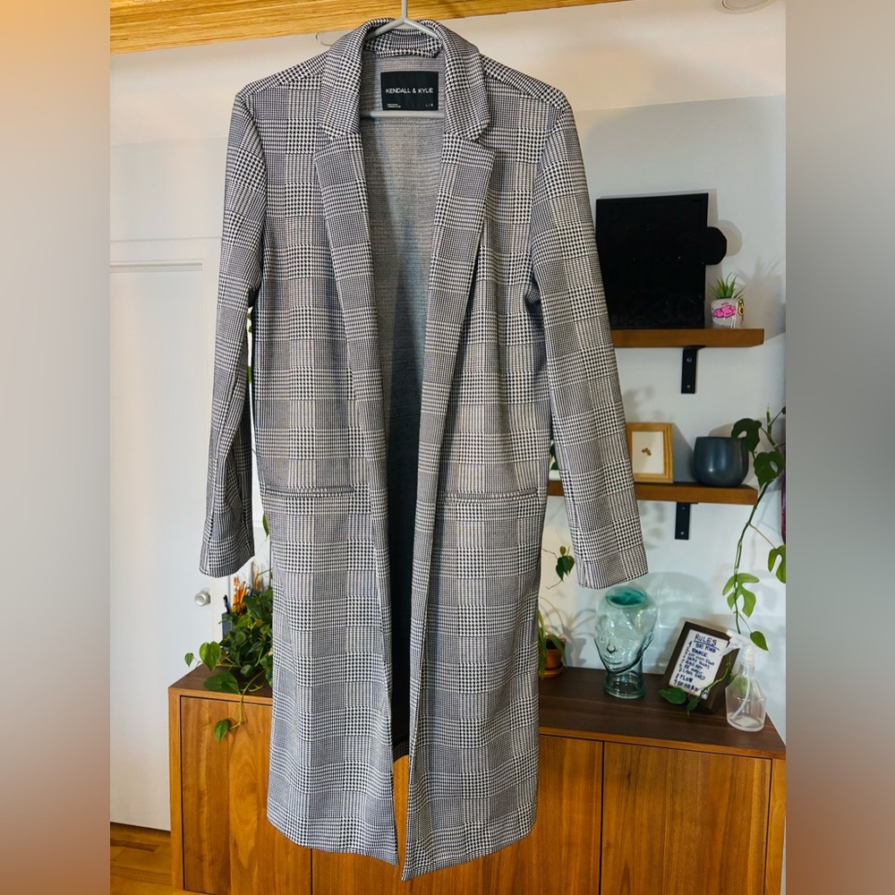 Kendall & Kylie-Women's Gray Plaid Coat